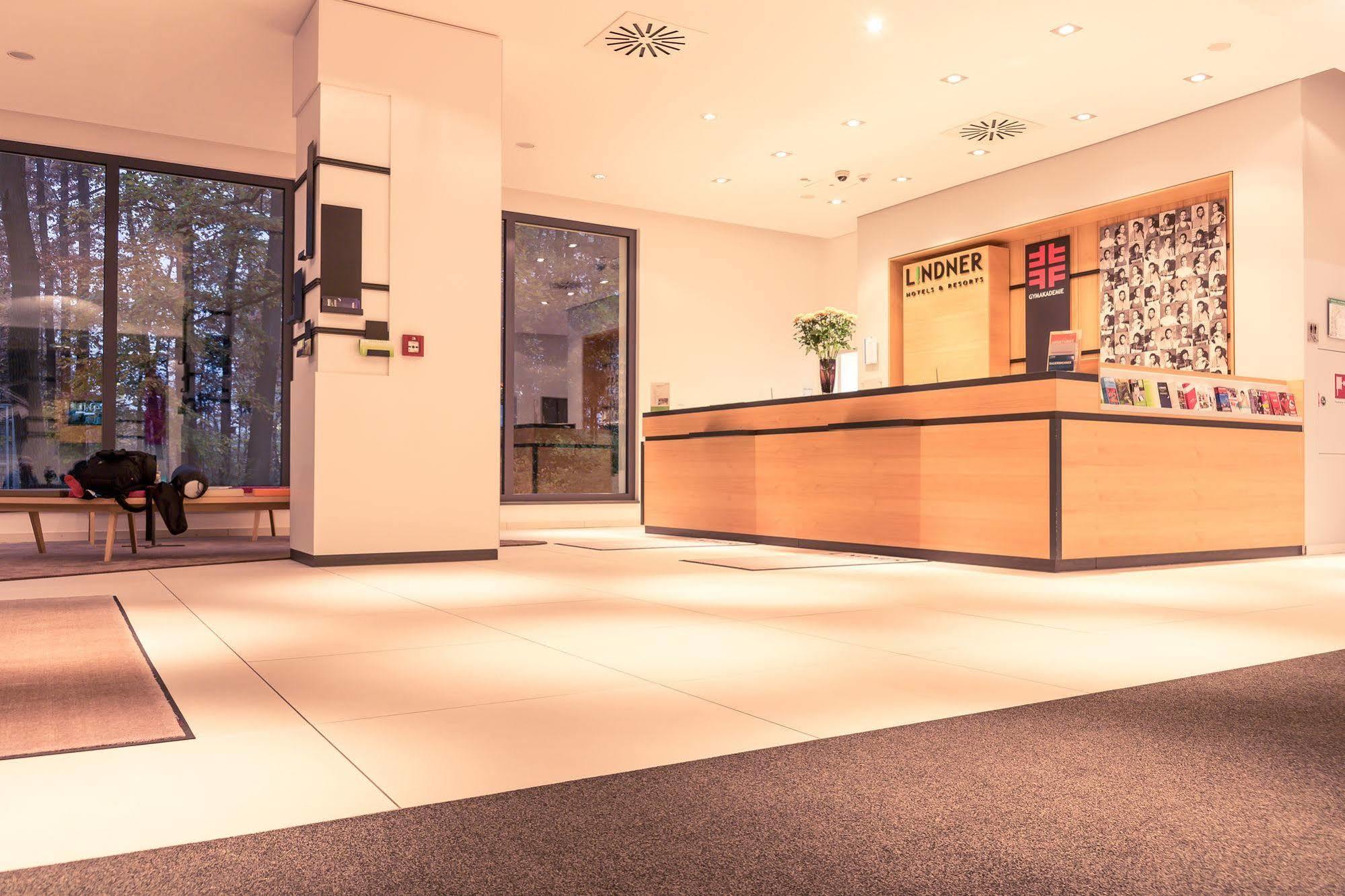 Lindner Hotel Frankfurt Sportpark, Part Of Jdv By Hyatt Frankfurt am Main Exterior photo